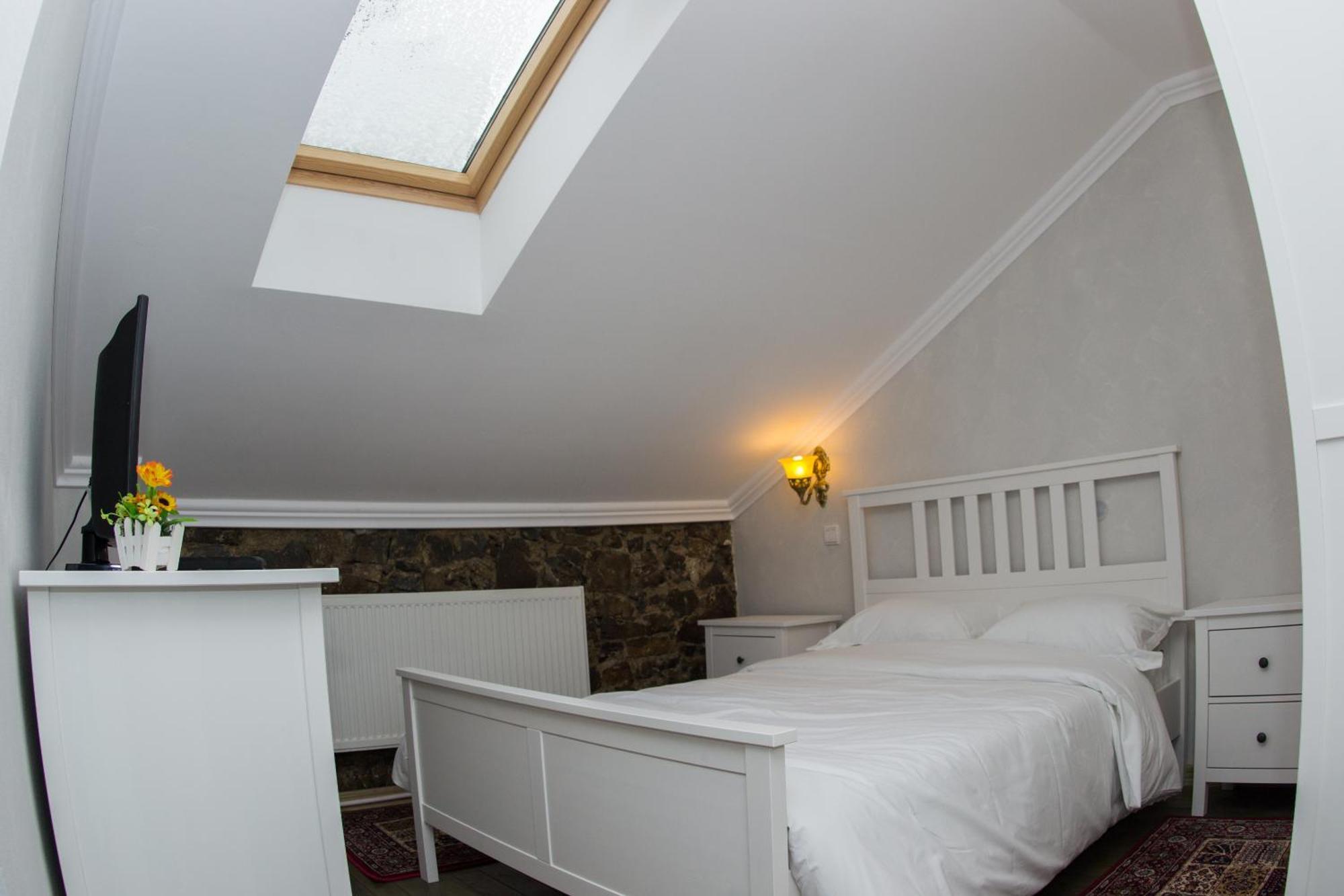 Regal 1880 Hotel Sinaia Room photo